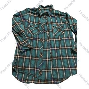 🌼 Five Brothers flannel top 💥